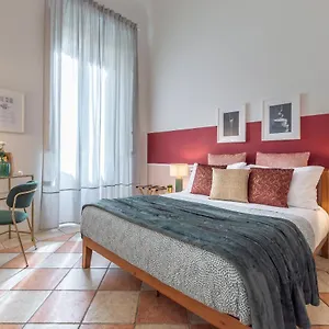 Wine Pinot Apartamento Florença